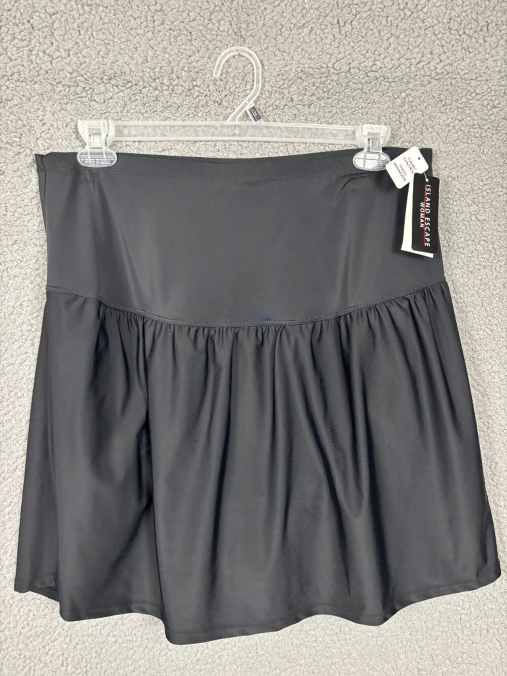 Island Escape Women's Black Swim Skirt Tummy Control Thigh Minimizer 24W NWT's.